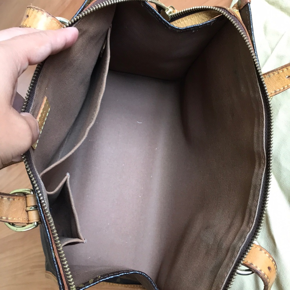 Louis Vuitton Popincourt Haut - Picture 9 of 17